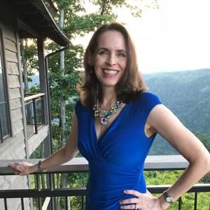 Meet your Posher, Holly